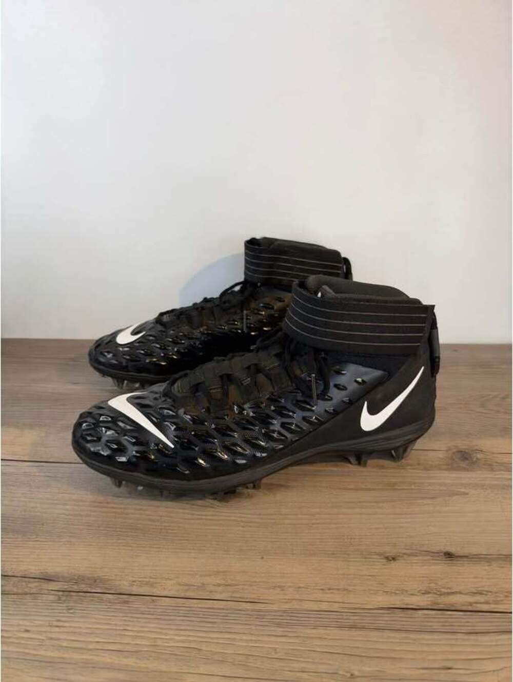 Nike Force Savage Pro 2 Mid Football Cleats Mens Size 15
